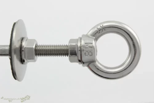Ringmutter mit Holzgewinde für die Führung von Seilen zur Fassadenbegrünung